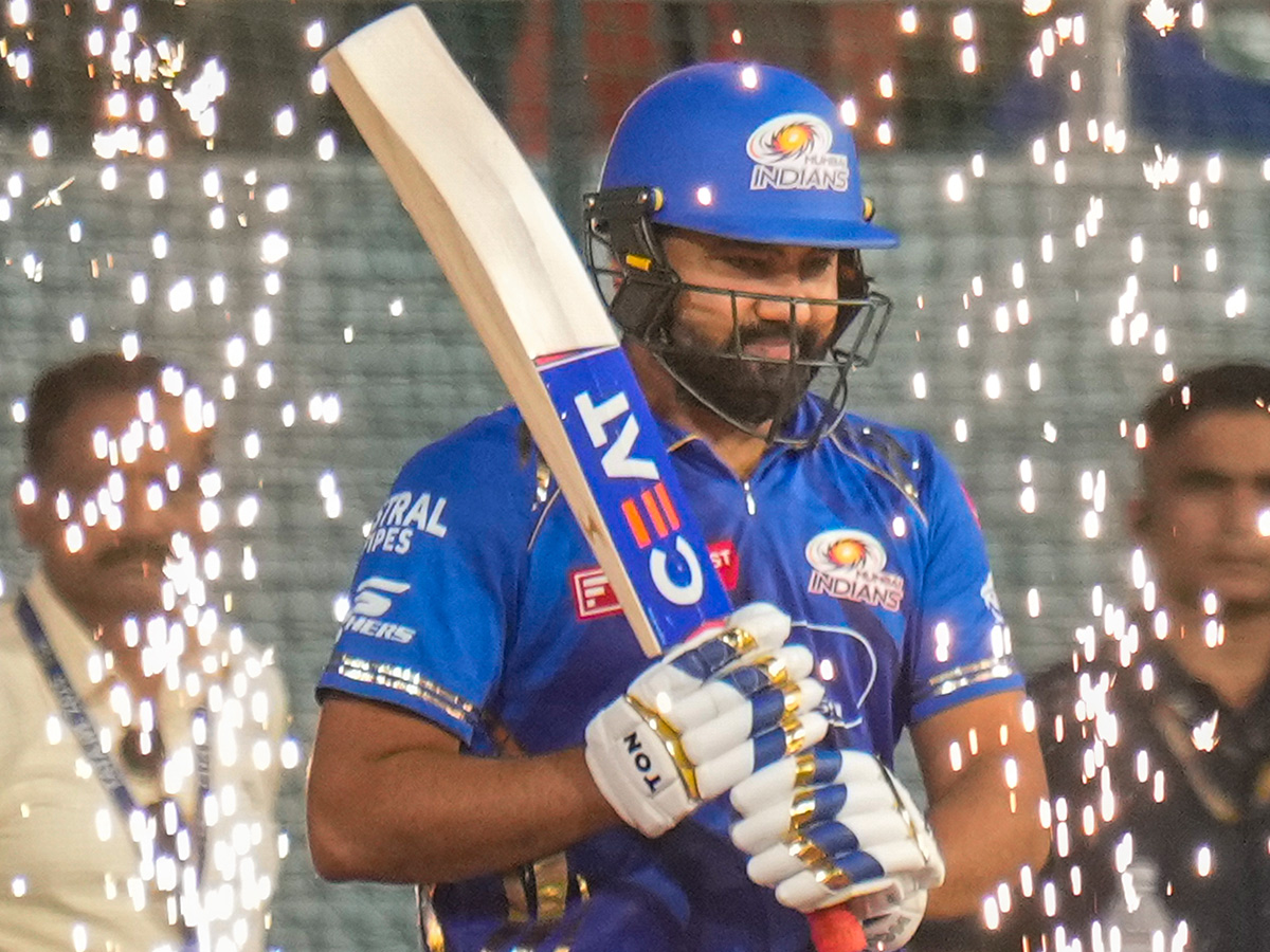 IPL 2025 Eliminator cricket match between Mumbai Indians and Gujarat Titans22
