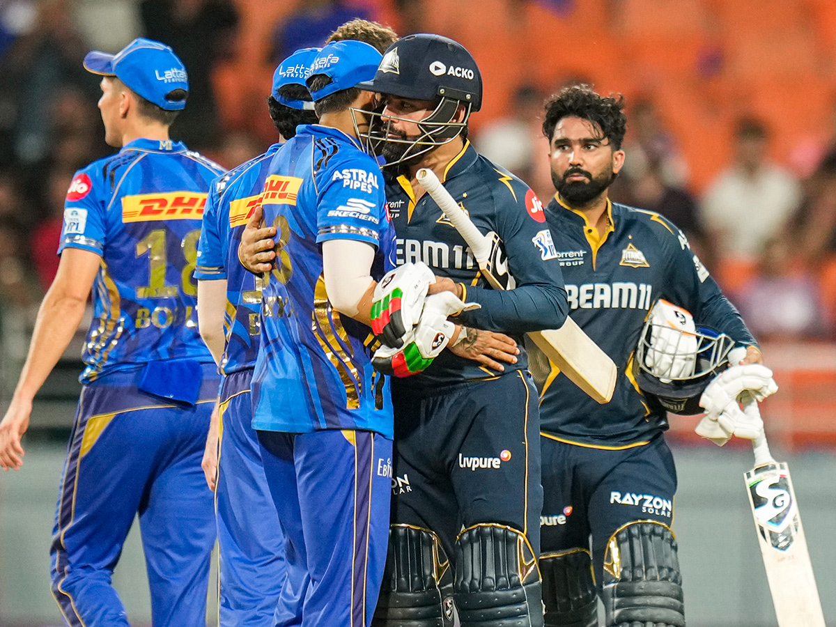 IPL 2025 Eliminator cricket match between Mumbai Indians and Gujarat Titans8