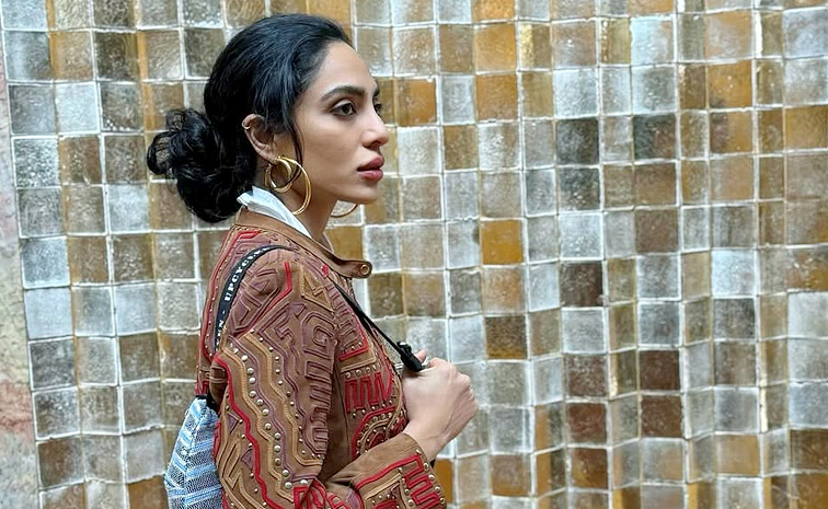 Naga Chaitanya wishes lady love Sobhita Dhulipala on birthday Photos13