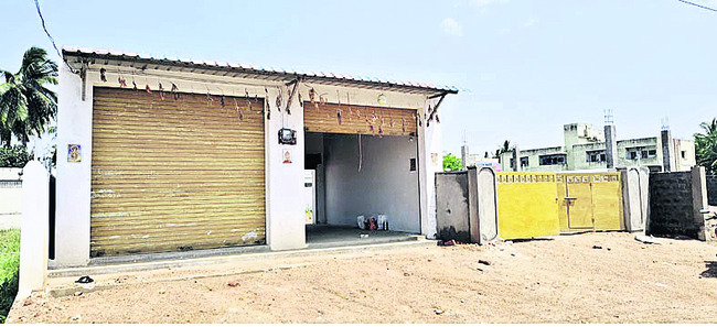 కానరాని హెచ్చరిక బోర్డులు.... 1