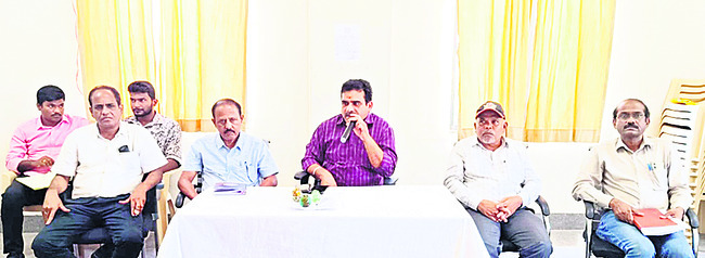 సమస్యల పరిష్కారమే లక్ష్యం1