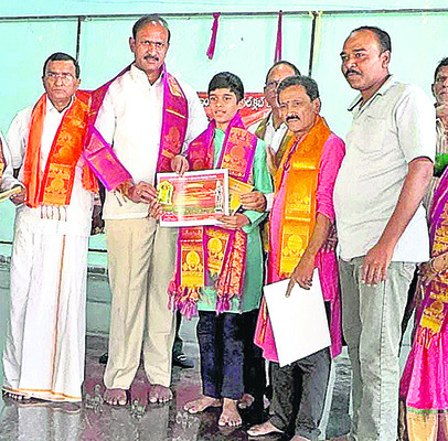 రైల్వే అధికారికి సమ్మె నోటీసు 2