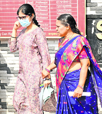 గ్రూప్–1 మెయిన్స్ పరీక్షలు ప్రారంభం 2