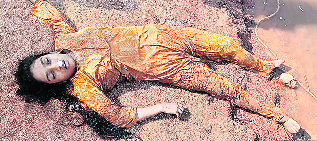 రెండు కుటుంబాల్లో విషాదం1