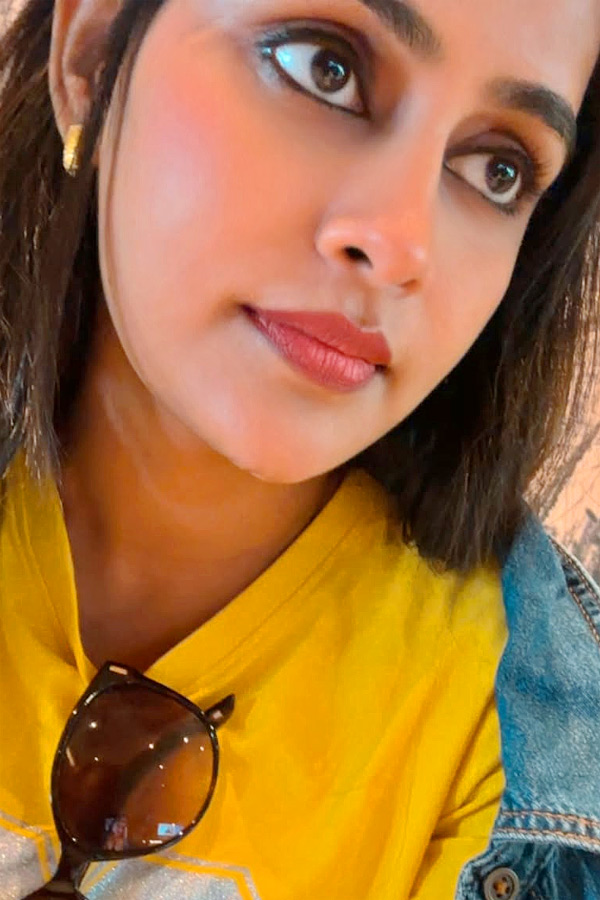 Bigg Boss 8 Soniya Akula ANd her Husband Yash Enjoying China Trip After Marriage Photos Viral12
