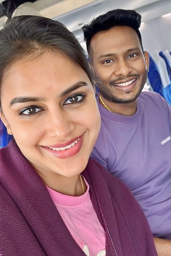 Bigg Boss 8 Soniya Akula ANd her Husband Yash Enjoying China Trip After Marriage Photos Viral8