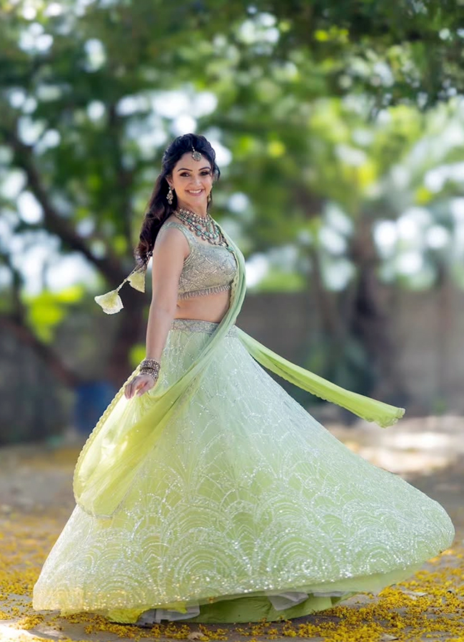 Actress sridevi vijaykumar latest pictures in saree photos7