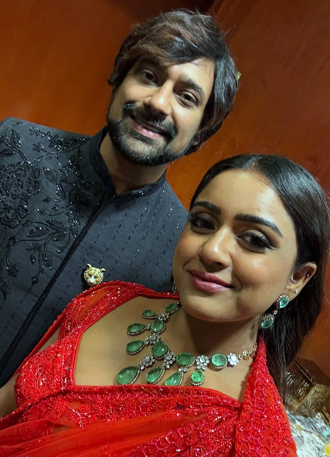 Vithikasheru shared a memories from april month9