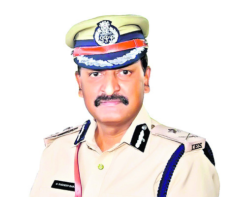 సీఐ.. ఇక ఠాణా బాస్ 1