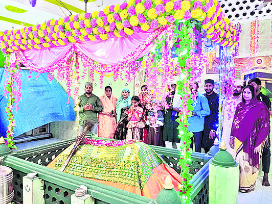 దర్గాలో చందనోత్సవం 2