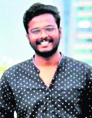 ఆర్టీసీ బస్సు, కారు ఢీ1