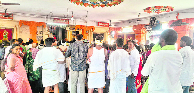 రణక్షేత్రంలో వీరాచారుల సందడి 1