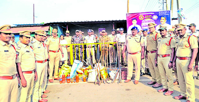 శిరిగిరిపాడు ఎస్సీ కాలనీలో కార్డన్ సెర్చ్ 1