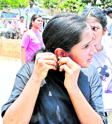 విద్యార్థులకు ‘నీట్’ కష్టాలు3