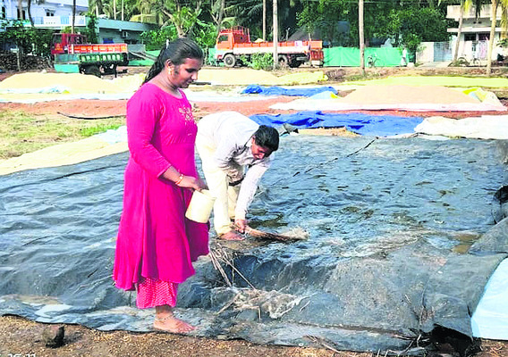 అకాల కష్టం.. అపార నష్టం6