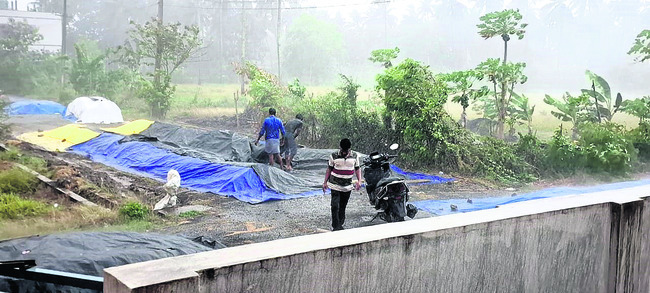 అకాల కష్టం.. అపార నష్టం1