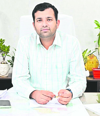వెతలు తీరక3
