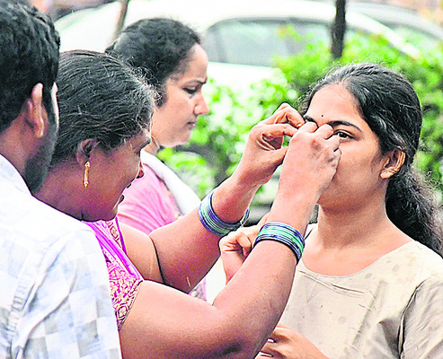 ‘నీట్’గా.. ప్రశాంతంగా.. 2