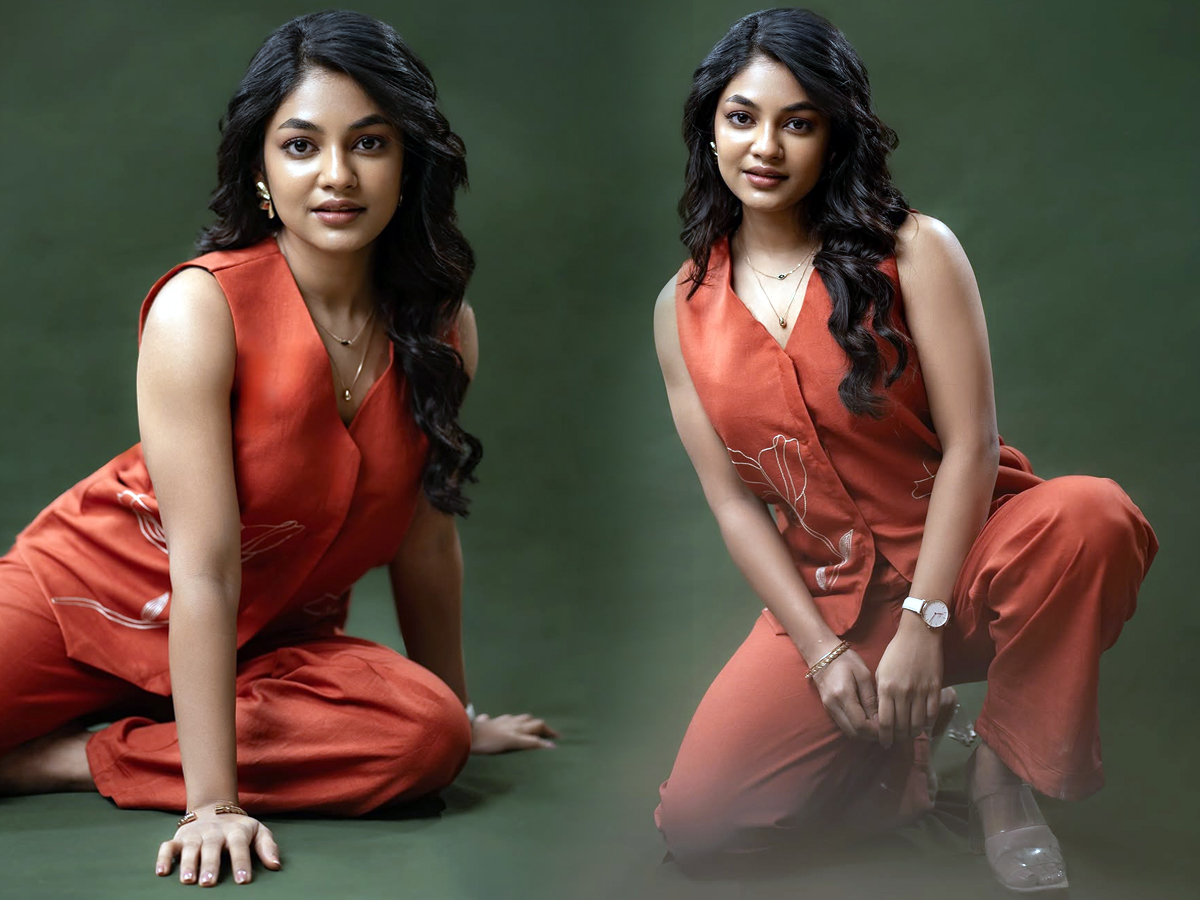 Single movie lead actress Ivana latest photos1