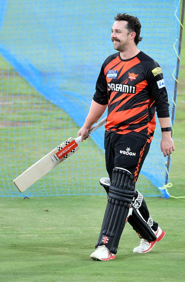 Sunrisers Hyderabad vs Delhi Capitals Match in Hyderabad Photos17