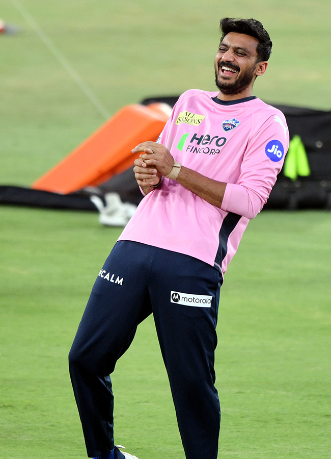 Sunrisers Hyderabad vs Delhi Capitals Match in Hyderabad Photos19