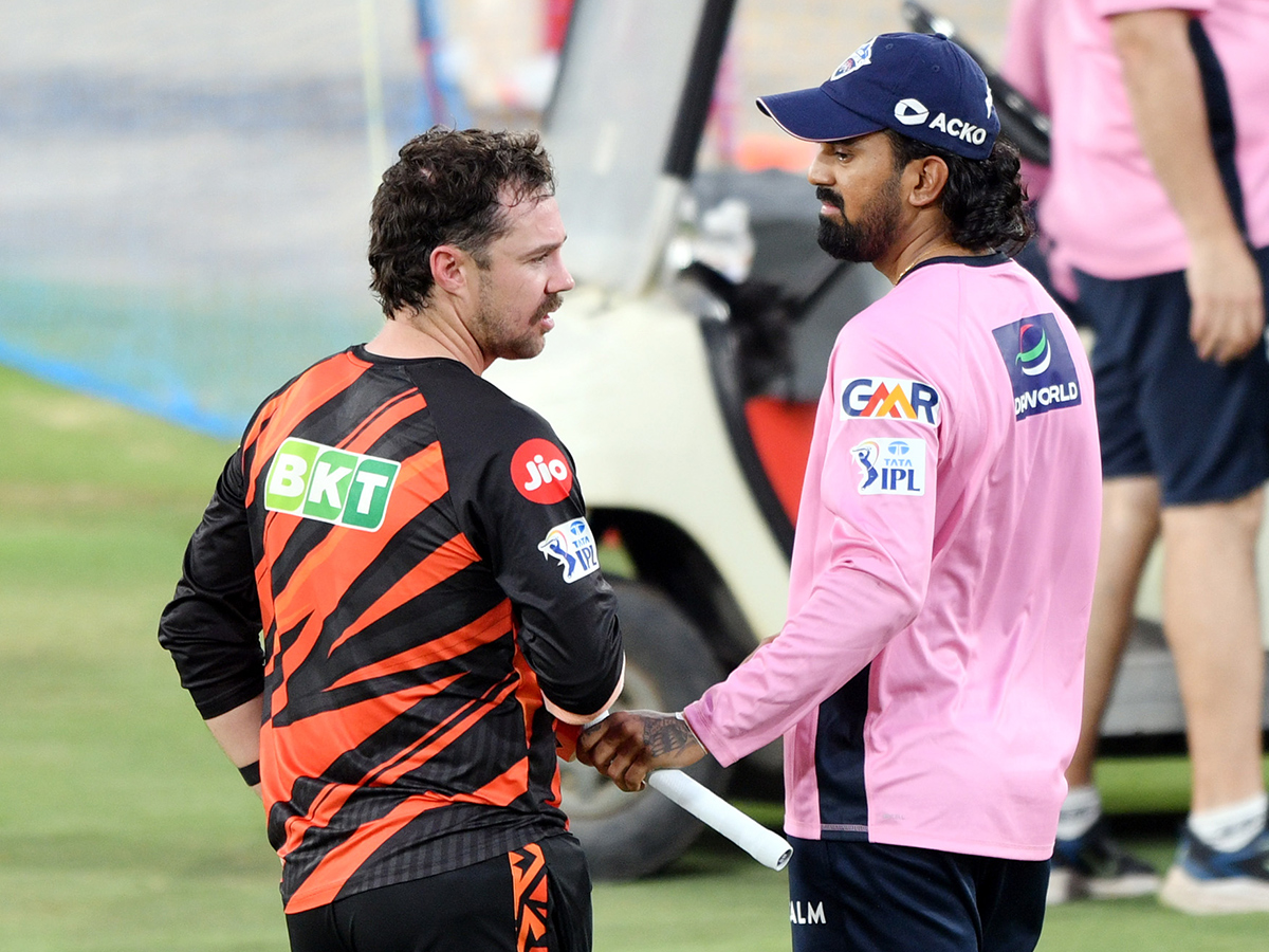 Sunrisers Hyderabad vs Delhi Capitals Match in Hyderabad Photos3