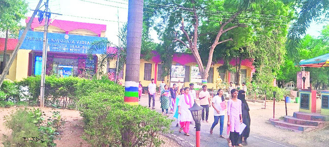 సోమవారం శ్రీ 5 శ్రీ మే శ్రీ 20251