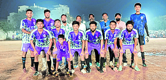 రాష్ట్రస్థాయి ఇన్విటేషన్‌ ఫుట్‌బాల్‌ విజేత వైజాగ్‌ 1