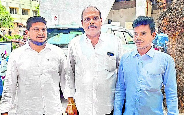 పీజీఆర్‌ఎస్‌కు విధిగా హాజరుకావాలి 1