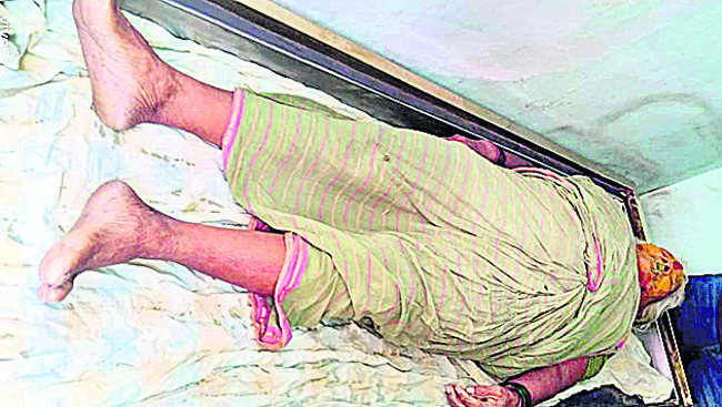 అనుమానాస్పద స్థితిలో వృద్ధురాలి మృతి1