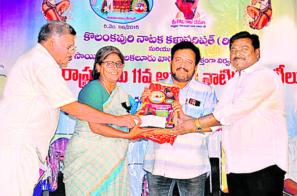 ఉత్తమ ప్రదర్శనగా ‘27వ మైలురాయి’ 1