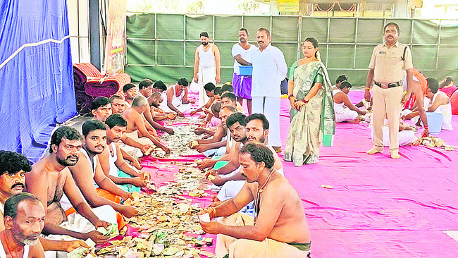 నృసింహుని హుండీ లెక్కింపు 1