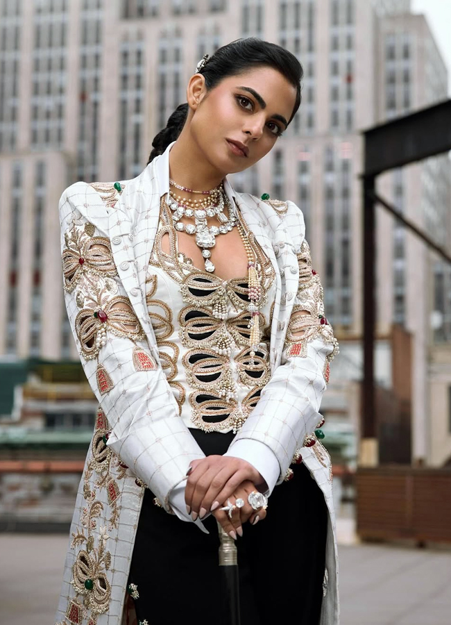 Isha Ambani in Met Gala 2025 Event3