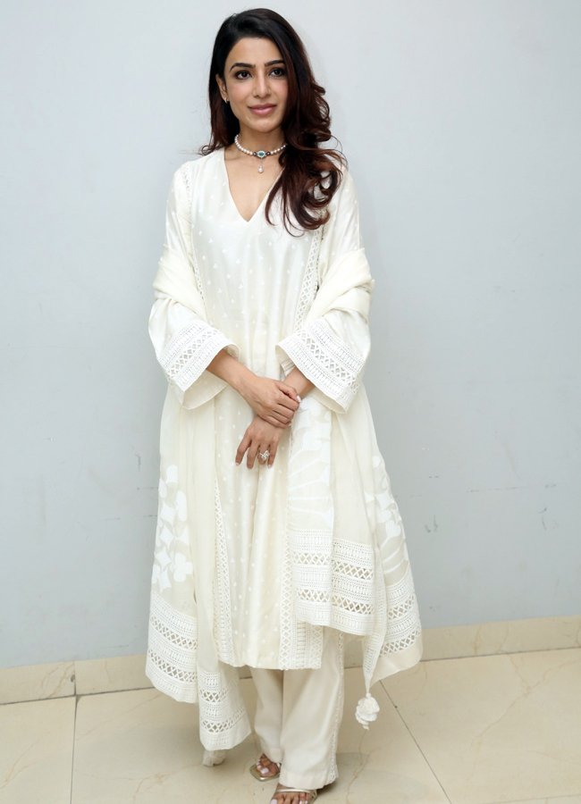 samantha interview at shubham movie event2