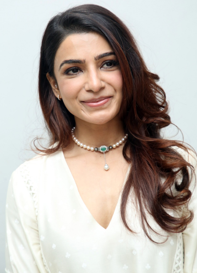 samantha interview at shubham movie event12