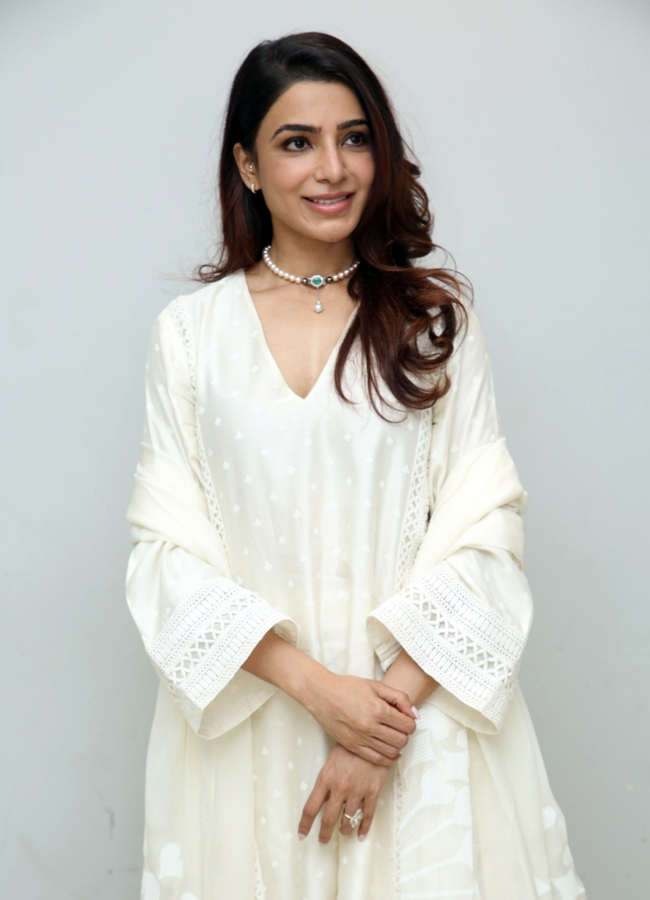 samantha interview at shubham movie event3