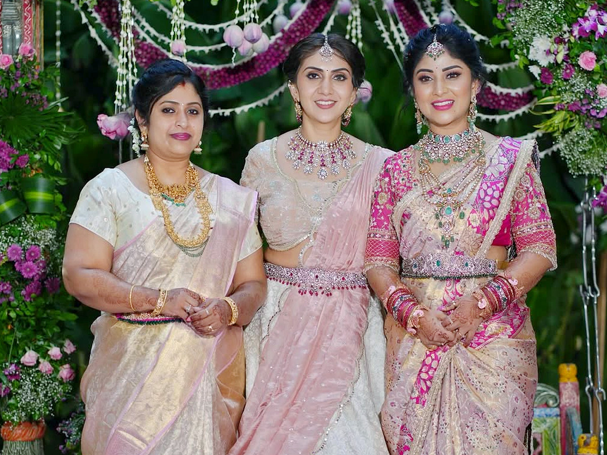Serial Actress Manjula Paritala Shares Son Akshaj Dhothi Function Pictures On Social Media13