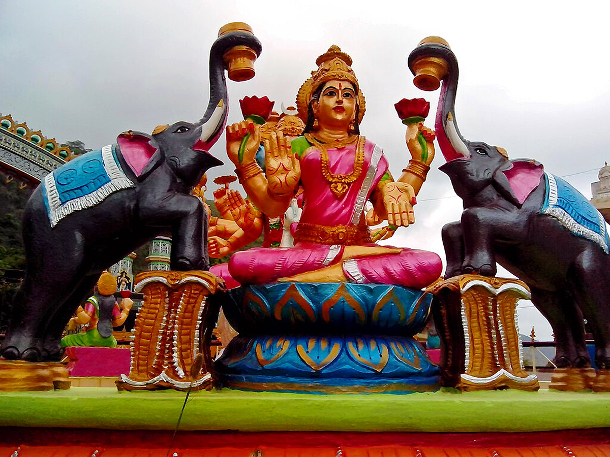 Talupulamma Lova Temple in Kakinada district10