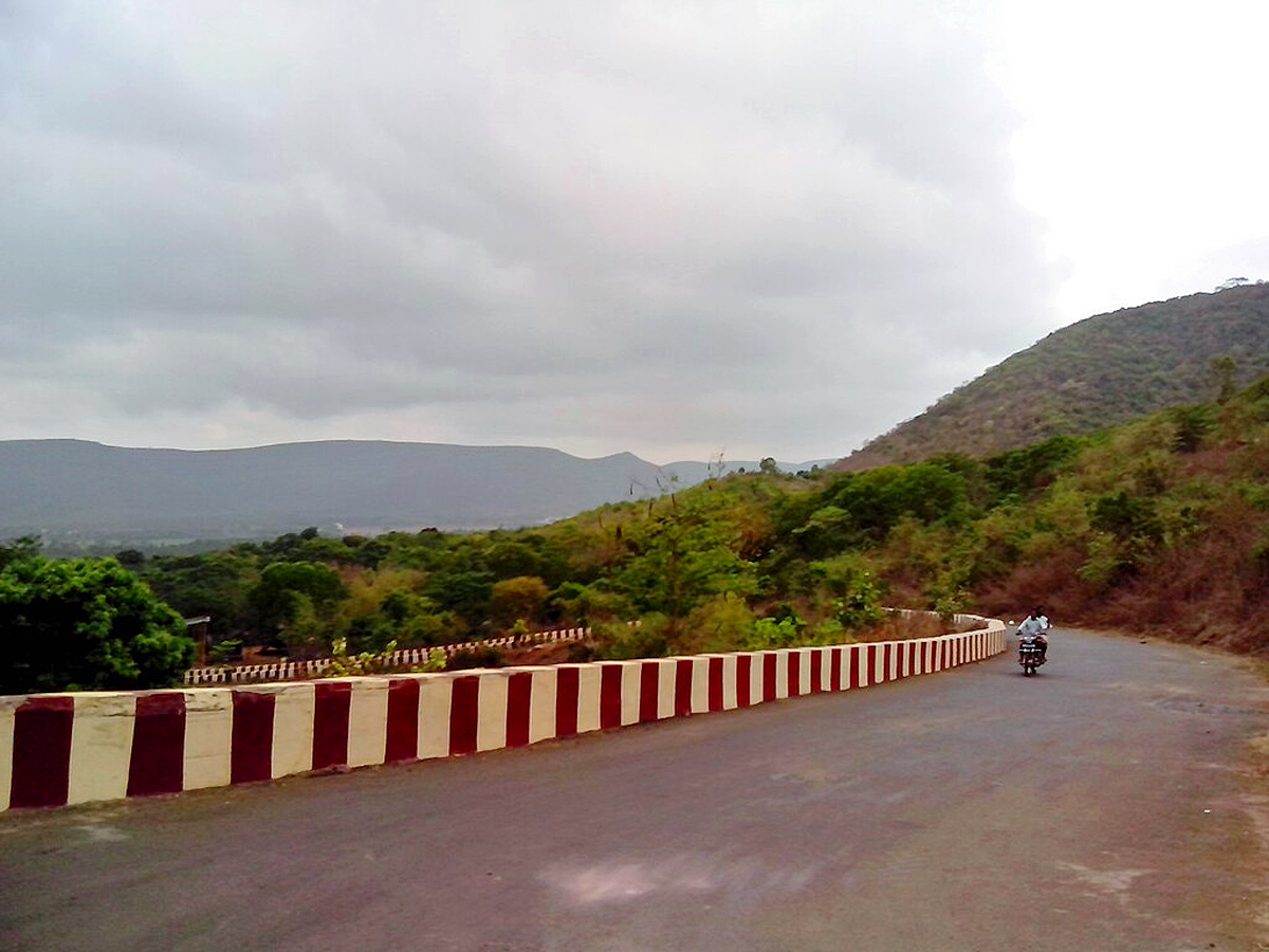 Talupulamma Lova Temple in Kakinada district11