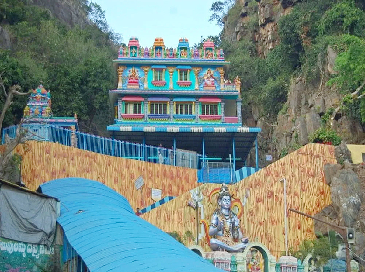 Talupulamma Lova Temple in Kakinada district6
