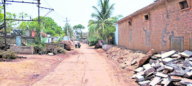ముత్తలూరులో ఉద్రిక్తత 1