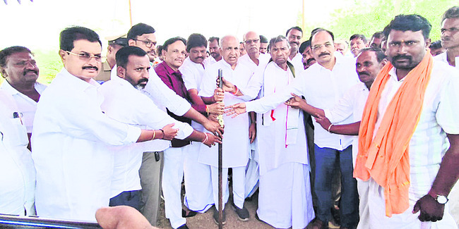 గ్రామీణ రోడ్లకు మహర్దశ 1