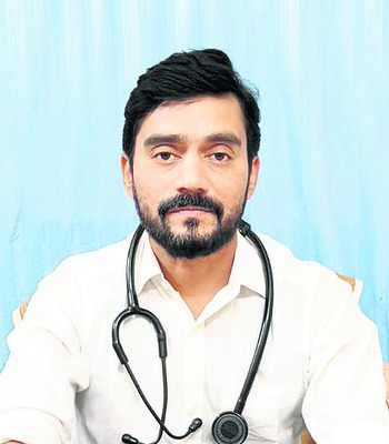 రాయికల్ ఆస్పత్రిలో వైద్యుల కొరత1