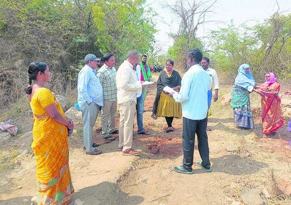 సీఎం వ్యాఖ్యలు ఆక్షేపనీయం1