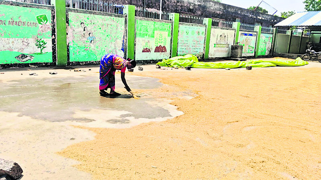 కేసముద్రంలో గాలివాన బీభత్సం1