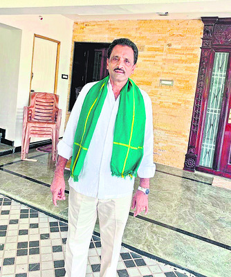 సార్ చెబుతుంటే.. మేడమ్ వింటున్నారు..3