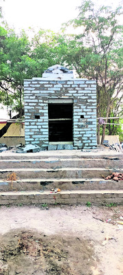ఒకే రోజు గుడి నిర్మాణం 1