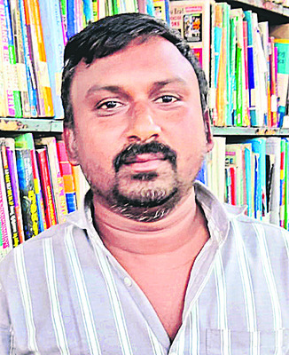 సరస్వతీ నిలయం.. శిథిలం 2