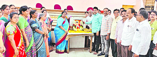 ‘అల్లూరి’ సాహసం ఆదర్శనీయం 2