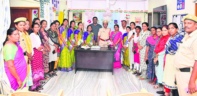 ఏఈవోలకు వివరాలు ఇవ్వండి2